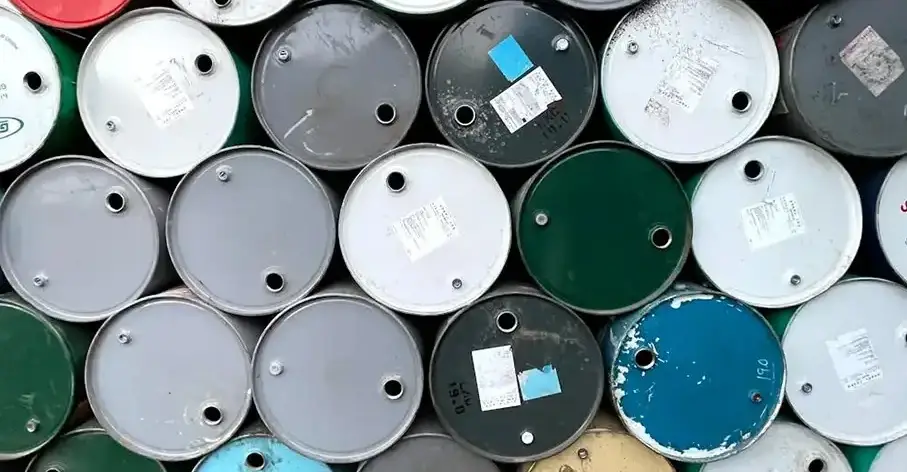 Multiple oil storage drums