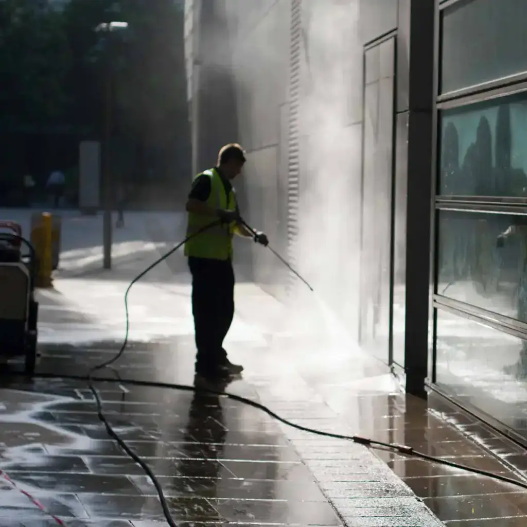 External facade cleaning glass.
