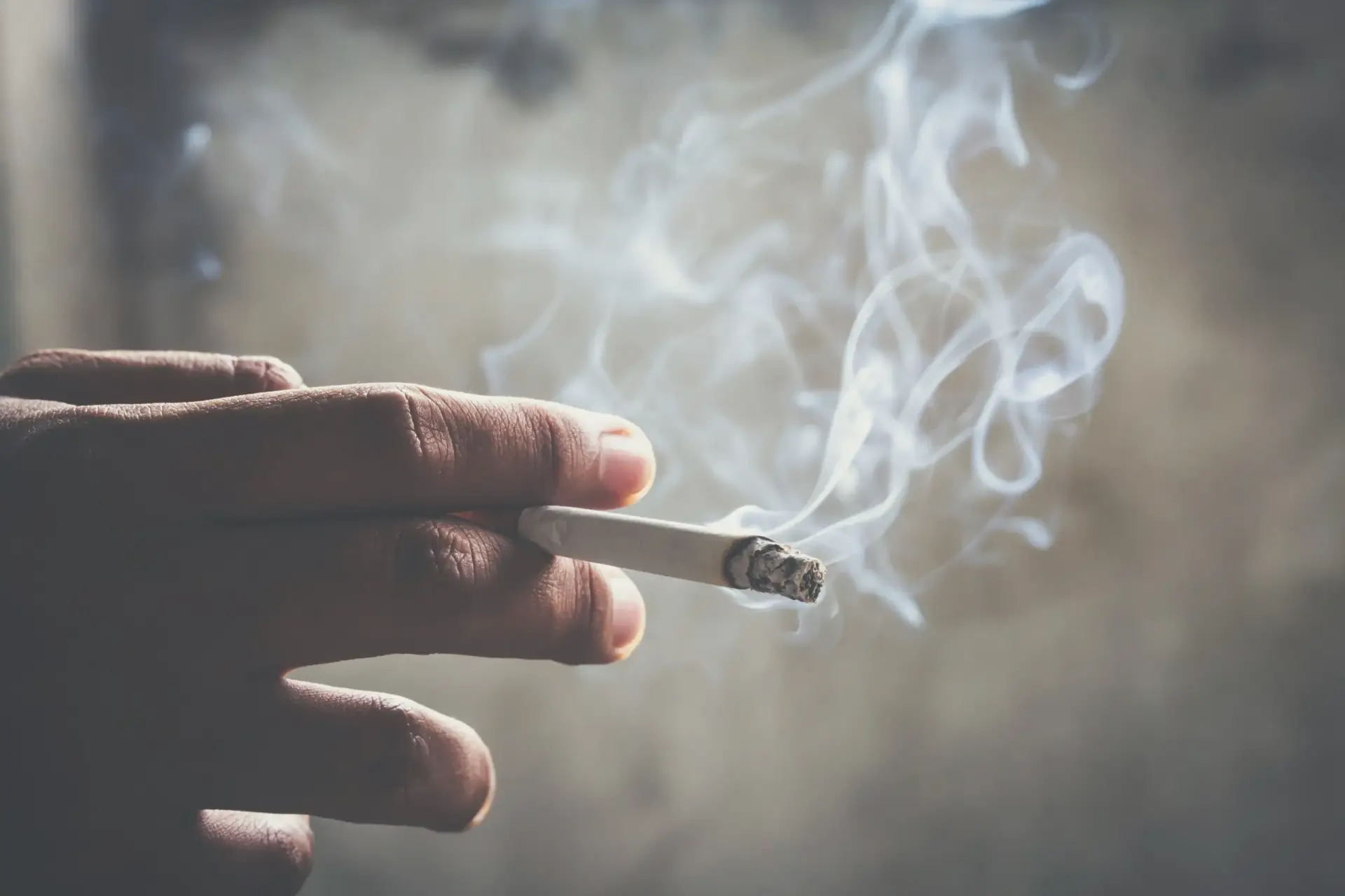 How to get rid of cigarette smell: Complete guide for UK property