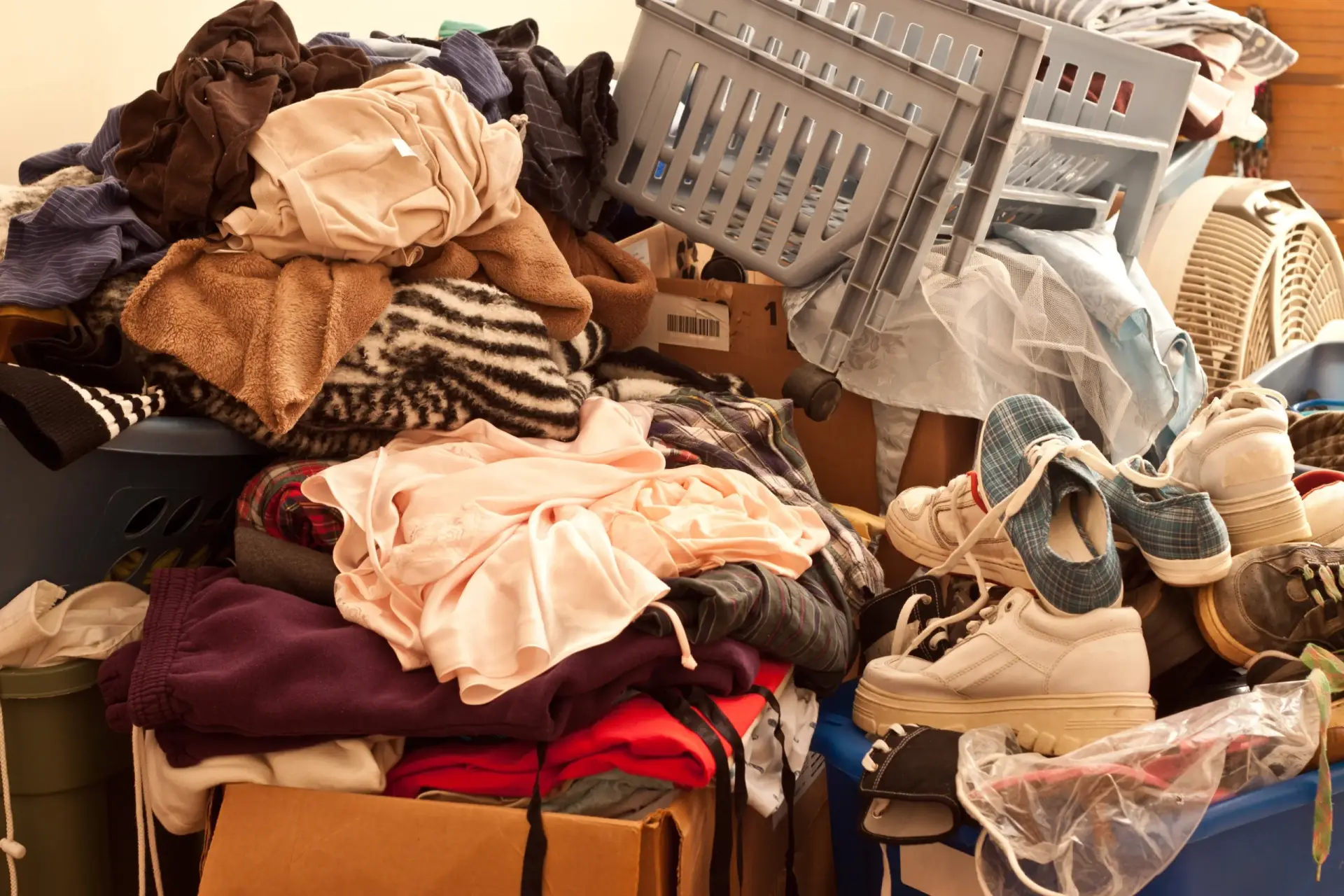 A compassionate, step-by-step guide to hoarder cleaning