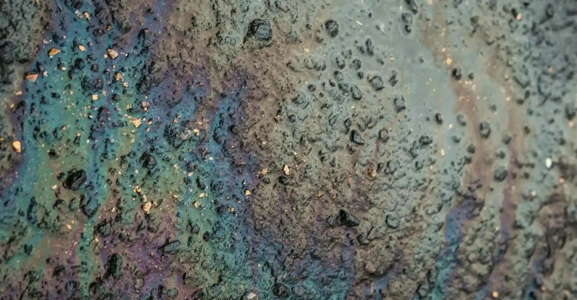 What causes an oil spill in your home? Prevention & response guide