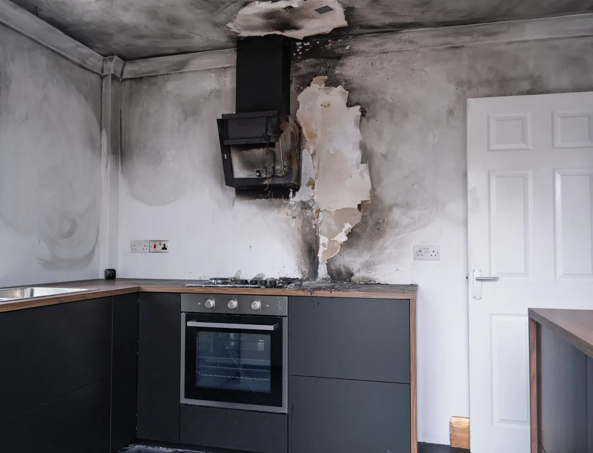 Fire damage to kitchens: How restoration specialists repair the damage